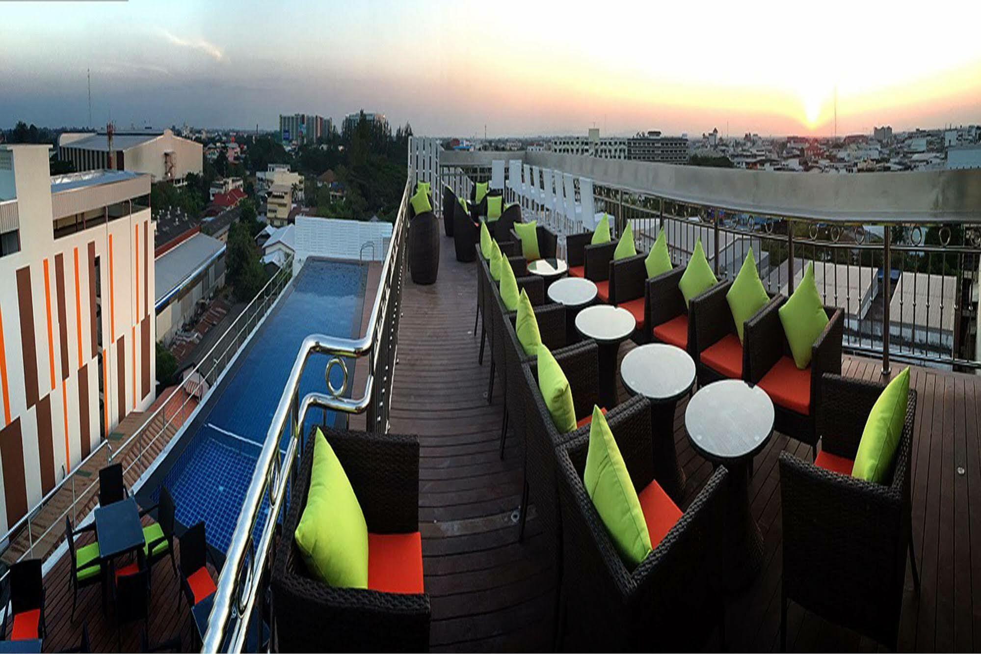 Kavin Buri Green Hotel Udon Thani Ngoại thất bức ảnh